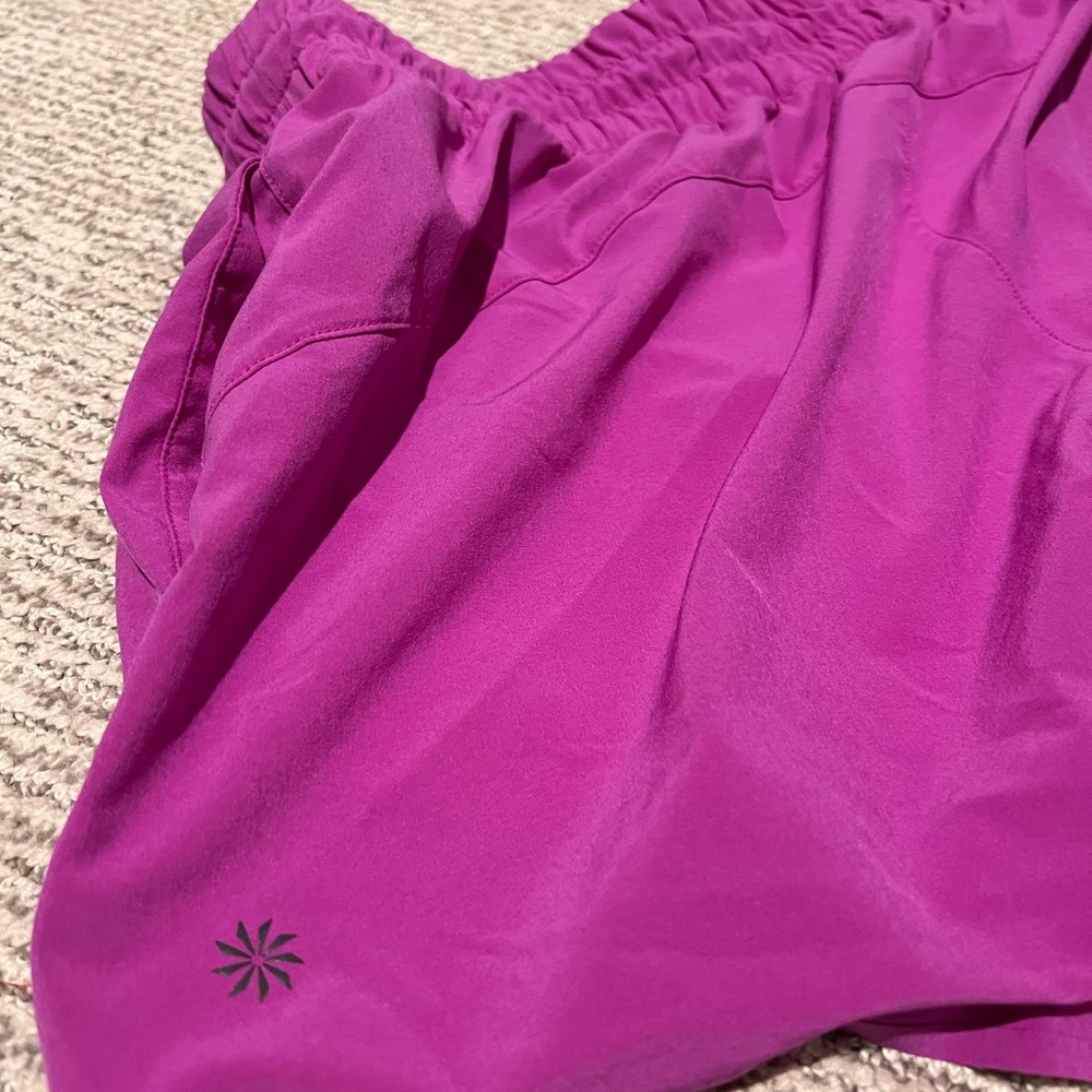 Athleta crossroads Shorts - Picture 8 of 8